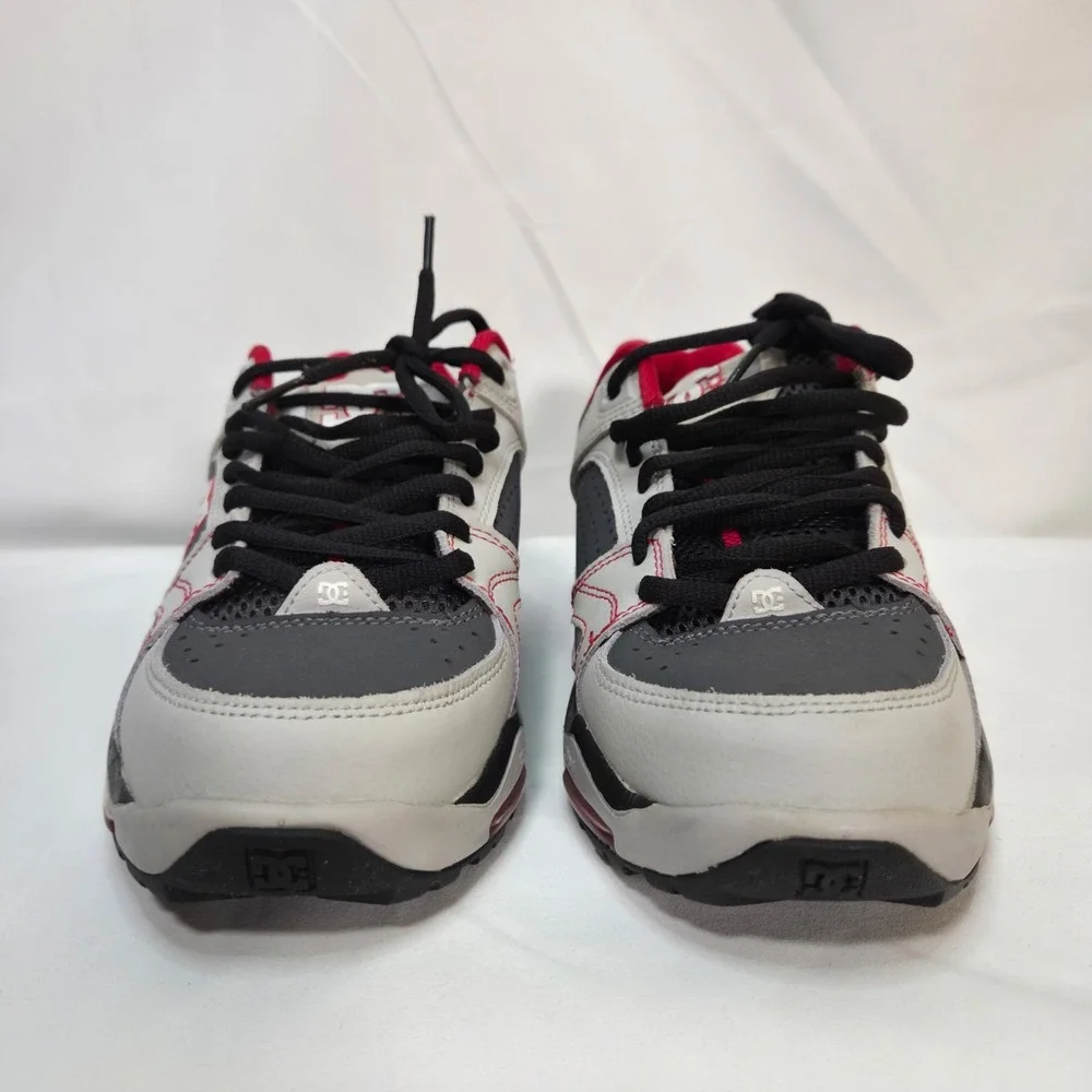 DC Versaflex Impact Fx Training Skate Shoe Mens Size 7.5 rare vintage Red Grey